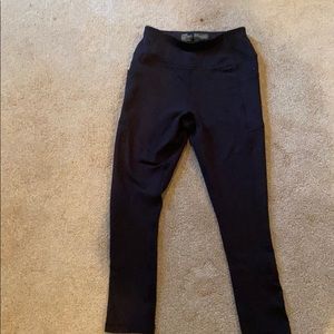 I am selling leggings with built in pockets